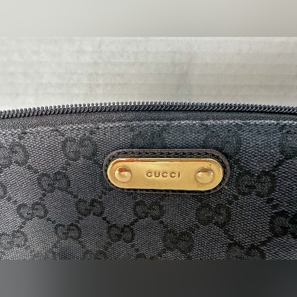 Auth GUCCI GG Canvas Pouch Purse Hand Bag Black Canvas - Picture 2 of 16